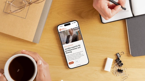 Mobilvyn över Amber Advokaters nya hemsida